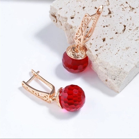 Rose Gold Plated Red Zircon Dangle Earrings - Picture 4 of 6